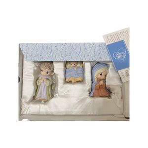 Nativity set